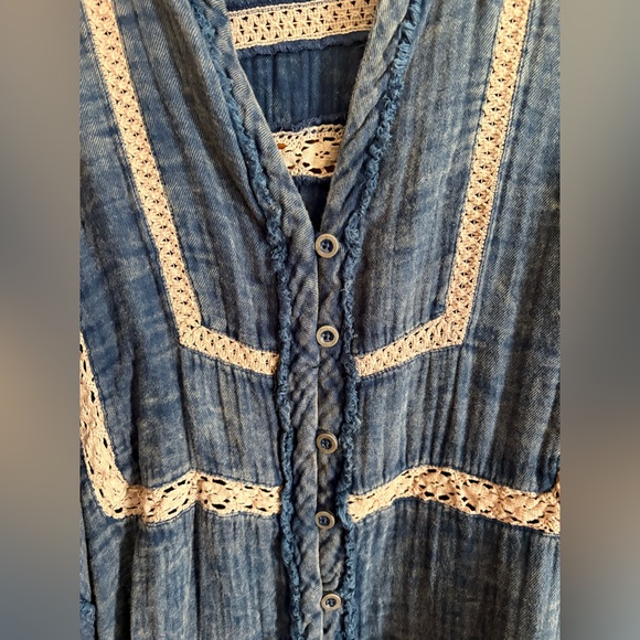 Blue Button-Up Blouse with Lace Accents - Picture 2 of 5